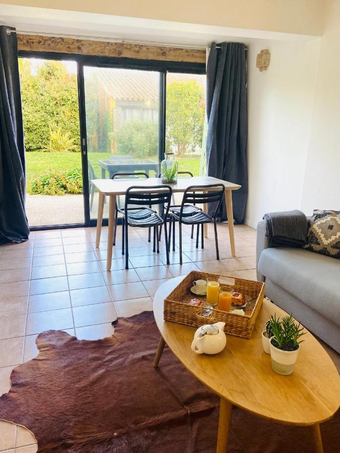 Appart Dans Residence Avec Piscine A Arles Dış mekan fotoğraf